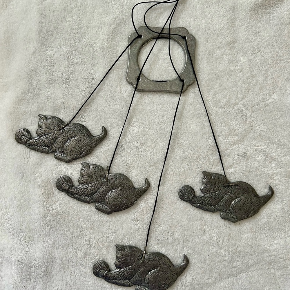 CARSON PEWTER CAT WIND CHIMES